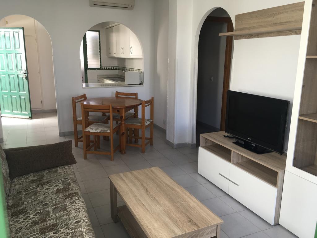 Apartamentos Torrelaguna Vera Exteriör bild