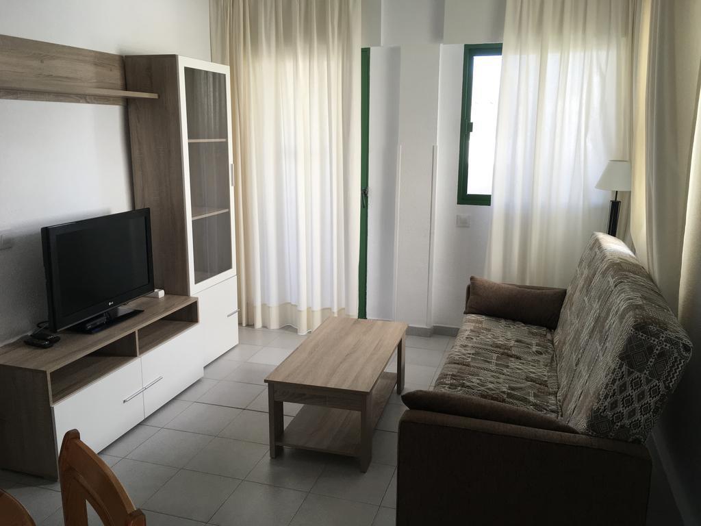 Apartamentos Torrelaguna Vera Exteriör bild